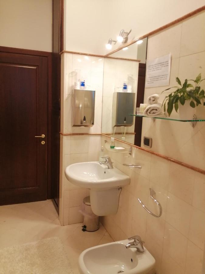 Guest Room Via Dei Passeri Cagliari Buitenkant foto
