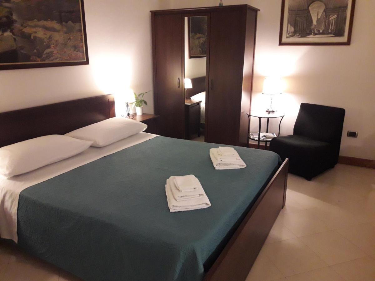 Guest Room Via Dei Passeri Cagliari Buitenkant foto